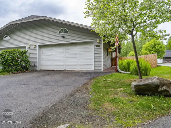 16627 River Heights Loop, Eagle River, AK 99577