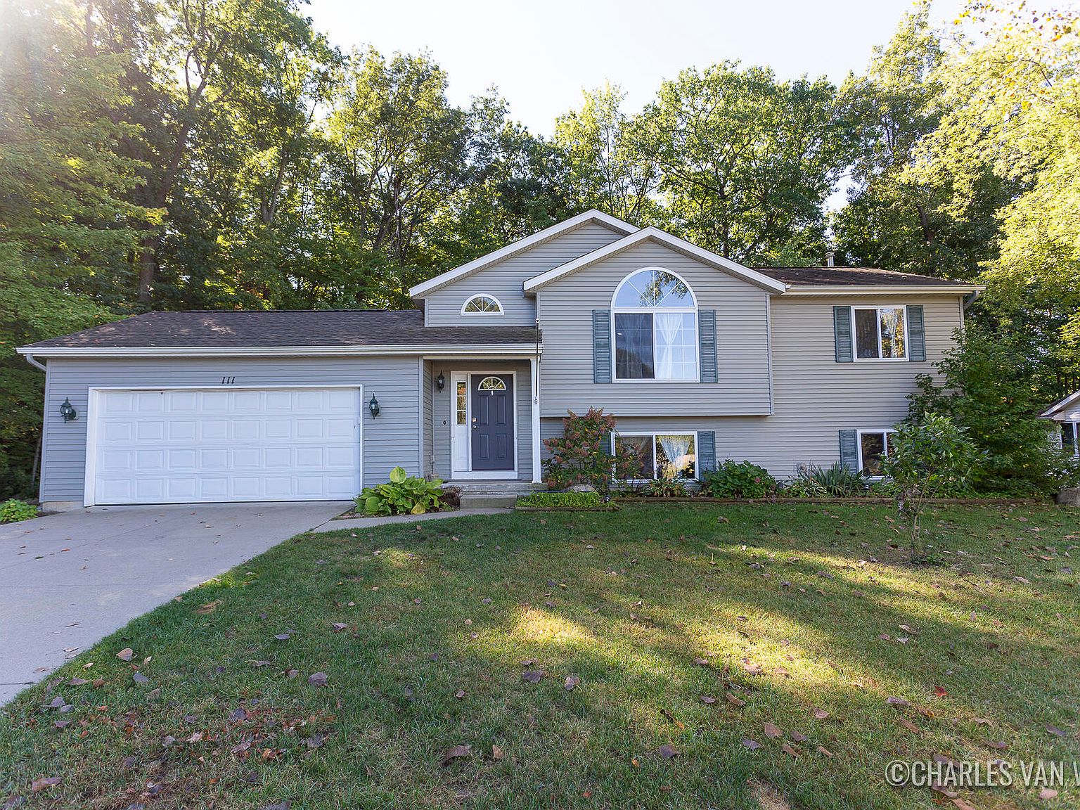 111 Hunters Trail Ct, Middleville, MI 49333 Zillow