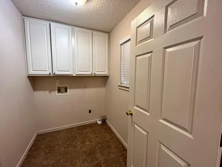 Pine Ridge Cir — Photo 12
