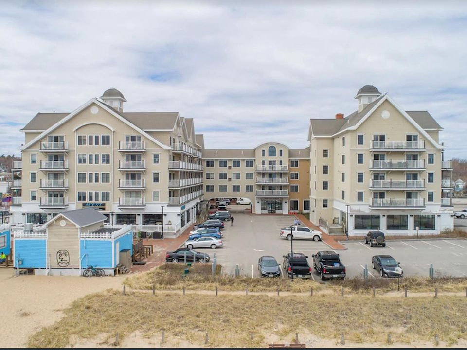1st image of 1 E Grand Ave APT 412