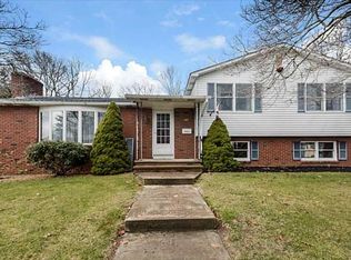 142 Read Ave, Coventry, RI 02816