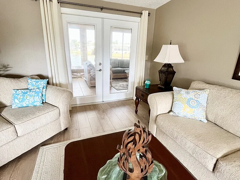 Ravines Ct — Photo 14