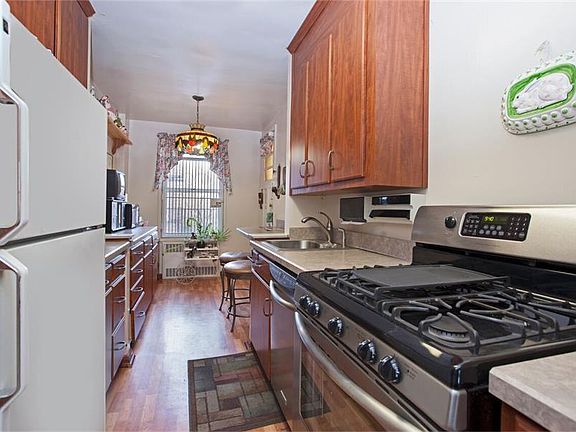 3rd image of 7910 34th Ave APT 6A