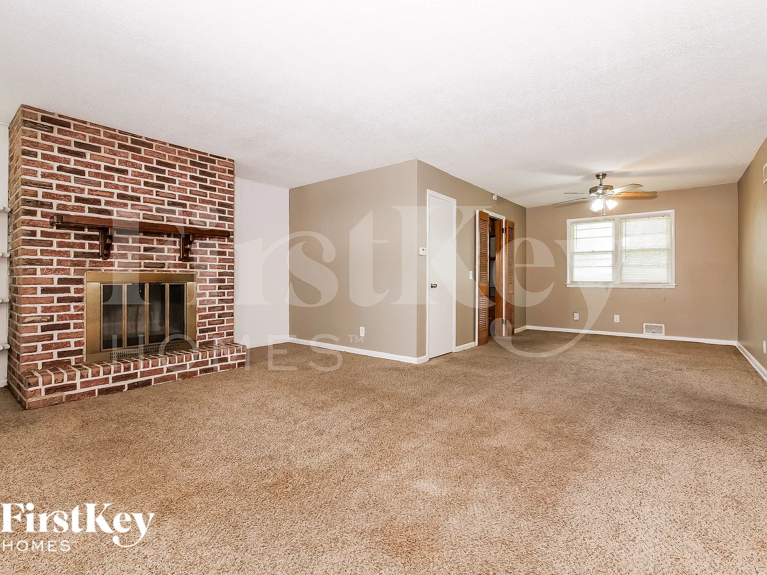 3 bed, 1.5 bath, 1216 sqft, $1,685 — Photo 3