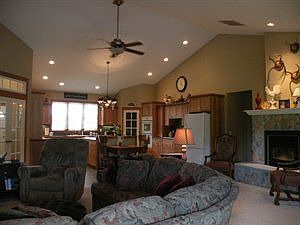 5th image of 6220 49th Ln NW