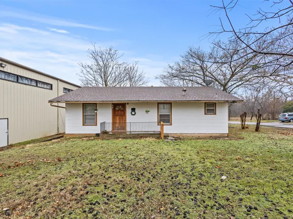 930 W Texas St, Denison, TX 75020