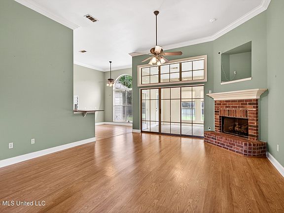 5th image of 63723 Diamondhead Dr N