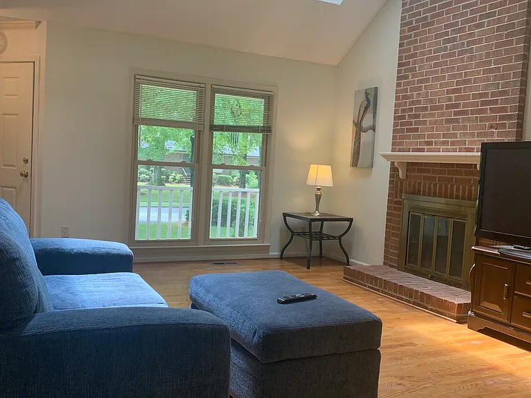 2412 Quaker Landing Rd — Photo 8
