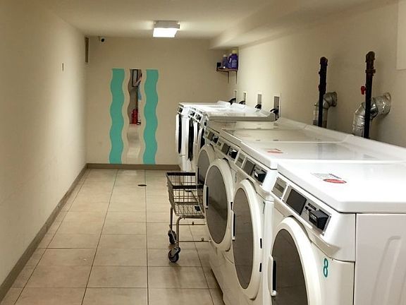 5th image of 203 E 121st St APT 803
