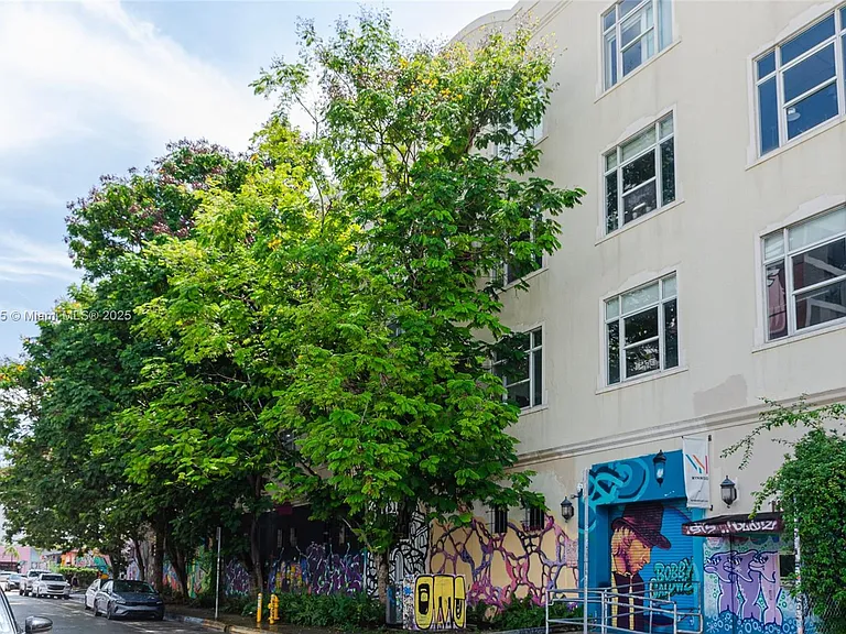 250 NW 23rd St #308 — Photo 9