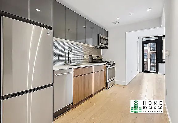 3rd image of 69 E 125th St #5F