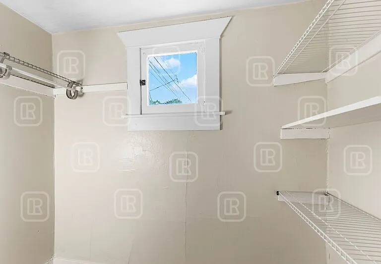 1414 N Adams St — Photo 14