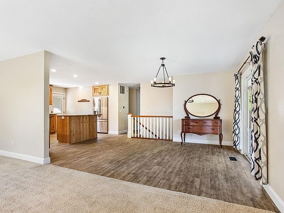 4th image of 2605 Linda Vista St