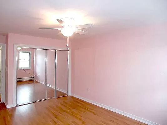 4th image of 2632 E 21st St Suite 3-A