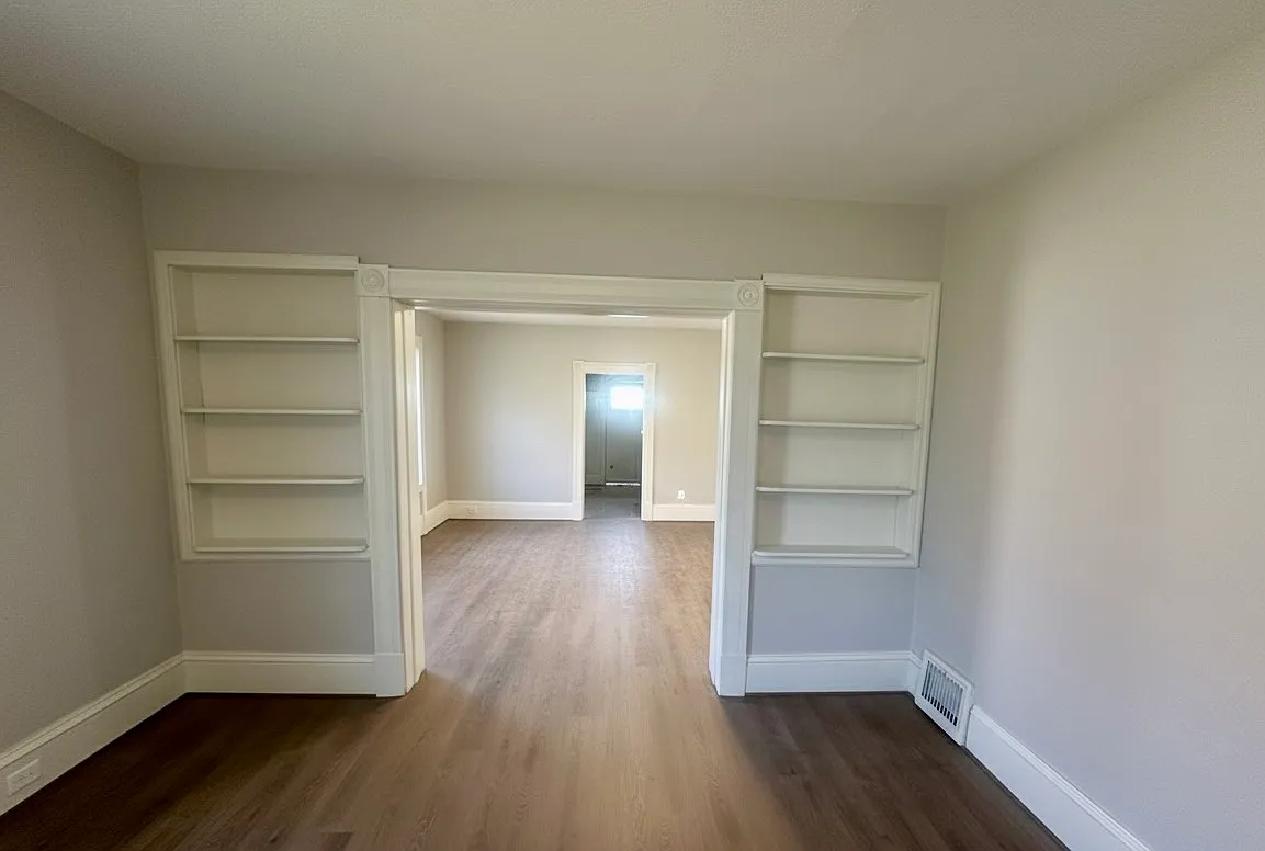 2 bed, 1800 sqft, $1,600 — Photo 3