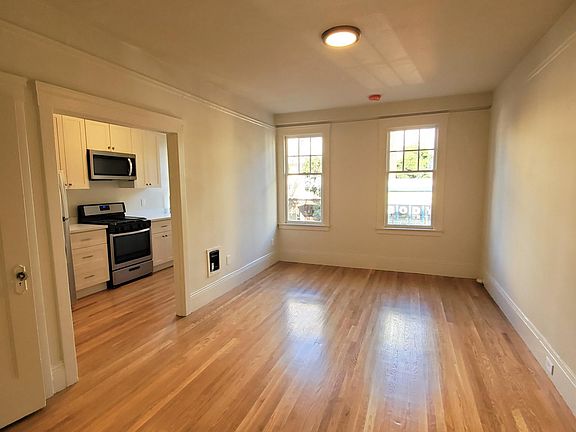 4th image of 725 Ofarrell St APT 28