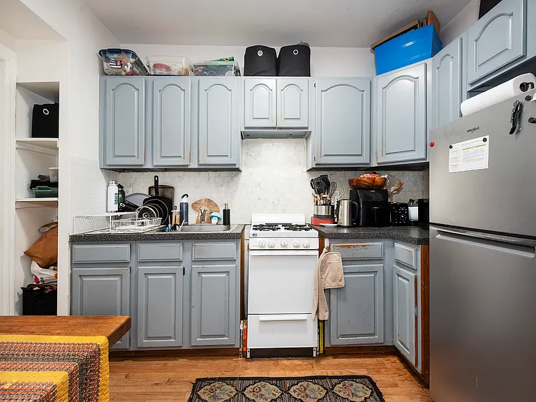 41 E 41st St #5 — Photo 3