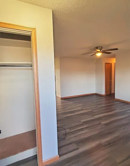 6235 Langdon Ave SW — Photo 2