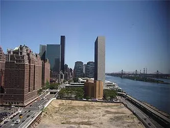 Rented by R New York