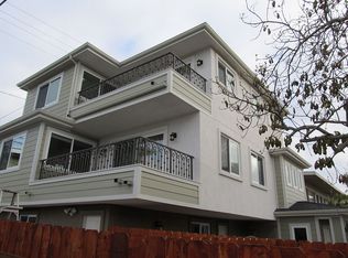 916 Wilbur Ave, San Diego, CA 92109