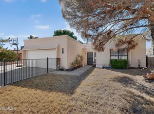 772 Stagecoach Dr, Las Cruces, NM 88011