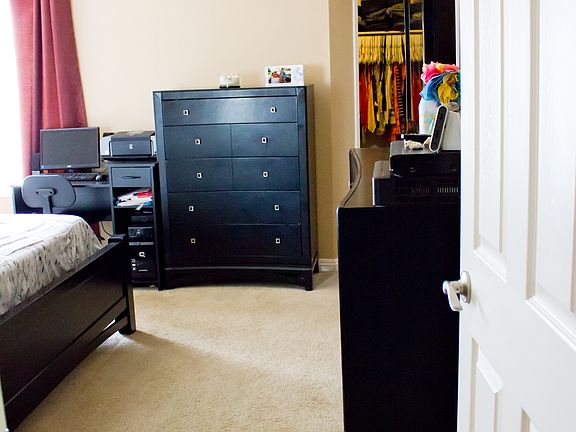 4th image of 39405 Medina Ct