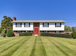 9521 Mobile Dr, Knoxville, TN 37923