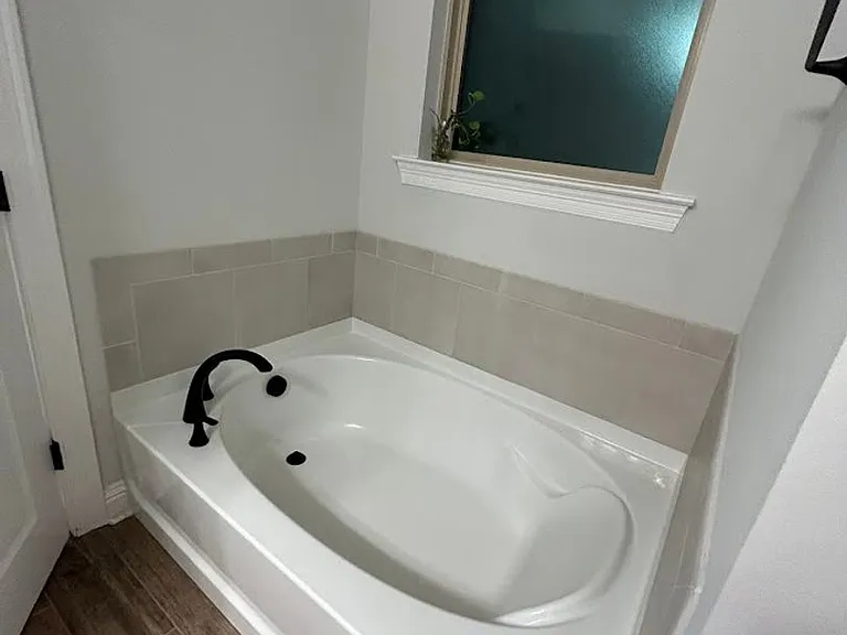 225 Barclay Blvd — Photo 28
