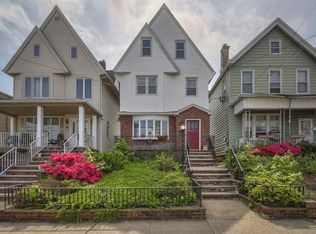 488 Avenue E, Bayonne, NJ 07002