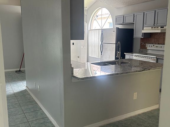 2nd image of 2745 Burwood Ave