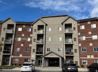 1888 Westview Park Blvd #102, Lasalle, ON N9H 2R8