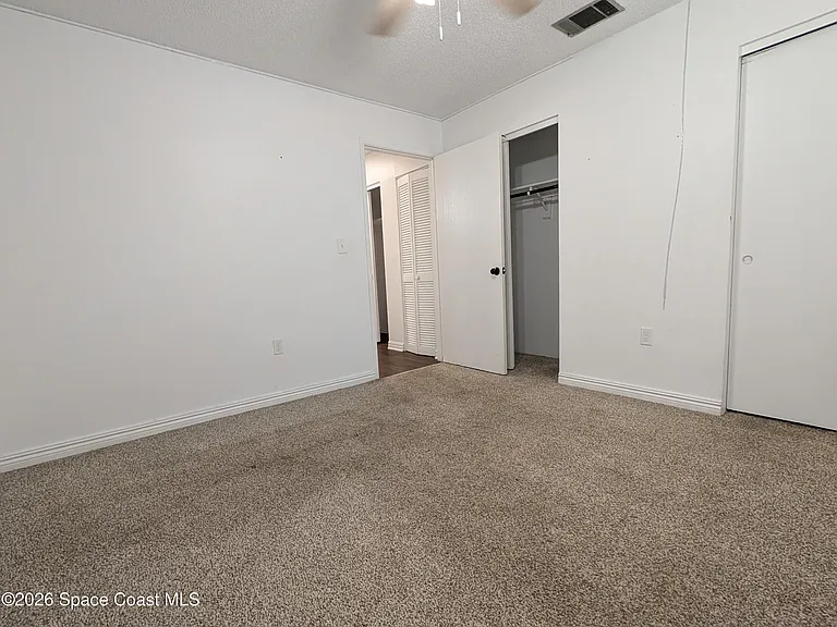 217 Bristol Ln — Photo 13
