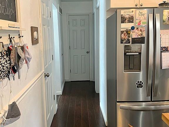 2nd image of 3008 Mockingbird Ln