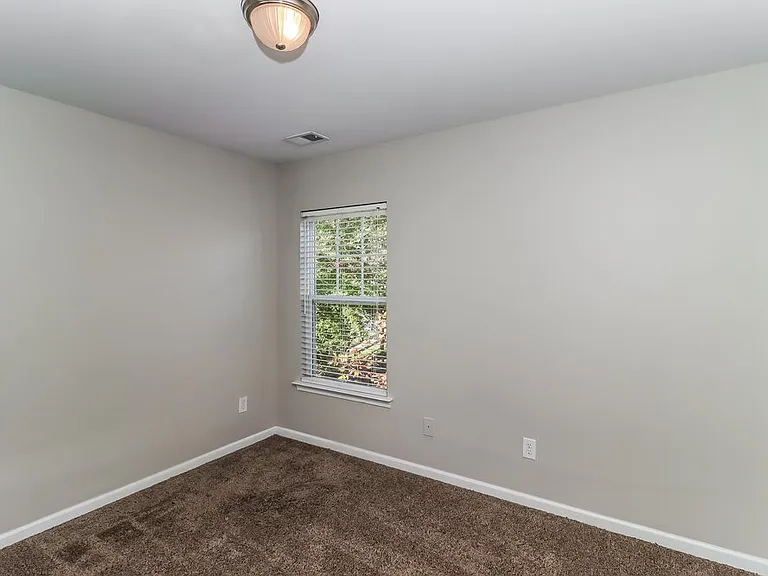 1610 Bitter Creek Dr — Photo 12