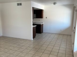 845 W Commercial Ave APT 4, El Centro, CA 92243