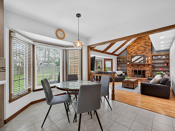 5th image of 1264 Redfield Rd