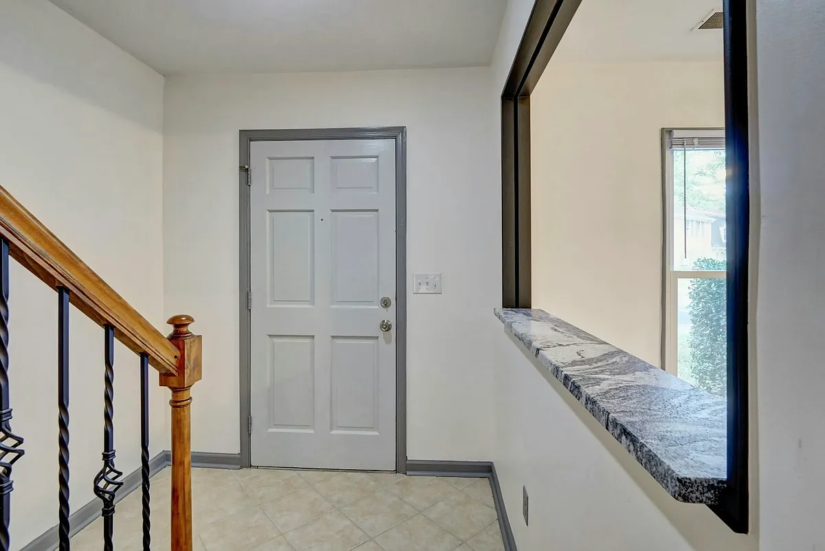 Entrance - 4904 Seabrook Ct