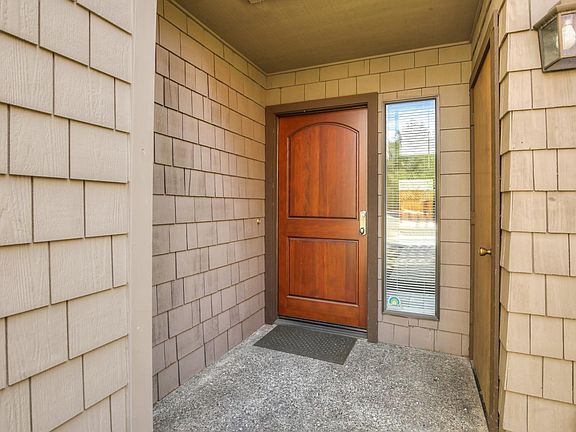 2nd image of 5525 Scotts Valley Dr Unit 7