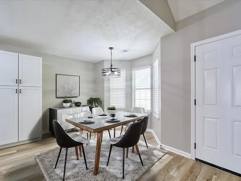 3020 Hampton Club Way — Photo 6
