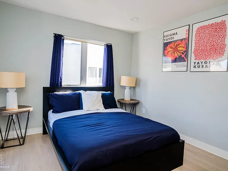 427 N Heliotrope Dr #200 — Photo 25