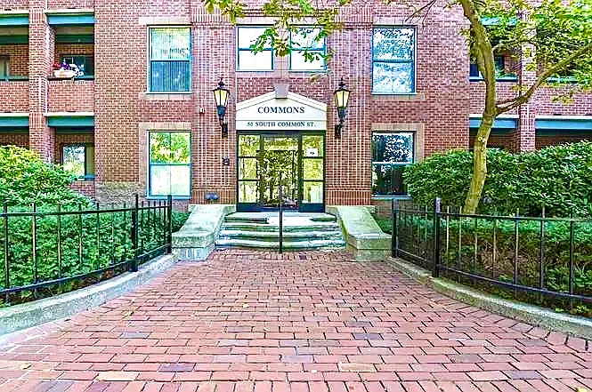 2 bed, 1035 sqft, $2,400 — Photo 2