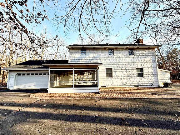 5th image of 105 N Leipzig Ave