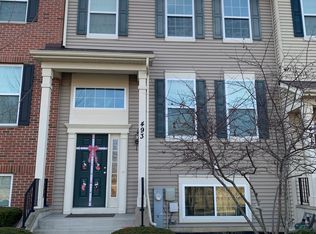 493 Fayetteville Ave, Gilberts, IL 60136
