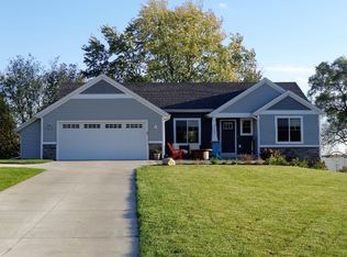 10840 Crowning Acres Ct, Rockford, MI 49341