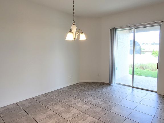 5th image of 9185 Carmela Ave #208