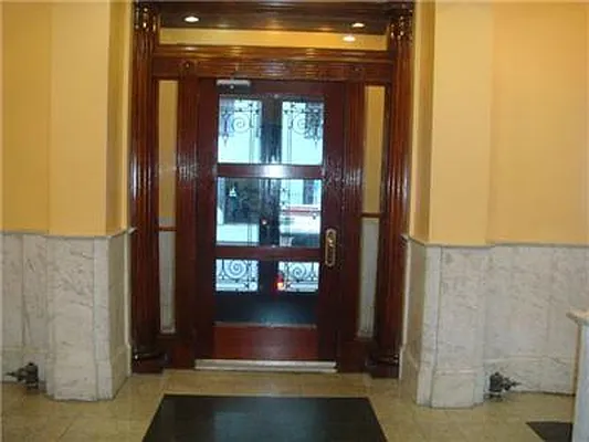 Rented by La Seven Inc. | media 42