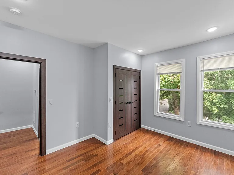 100 Atlantic St — Photo 28