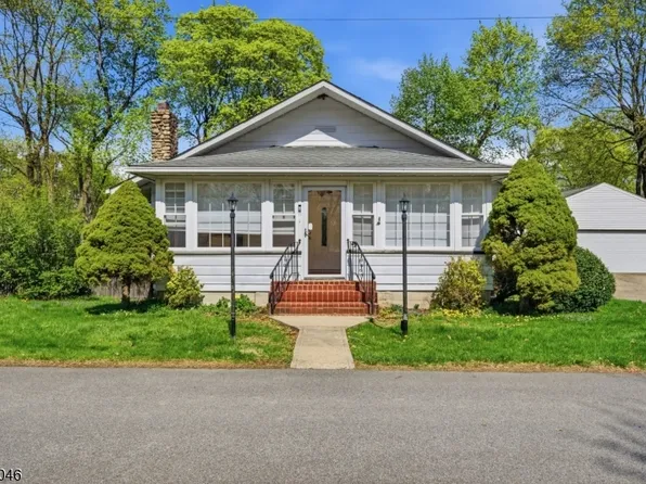 13 Stonewald Ct, Mount Olive Twp., NJ 07828