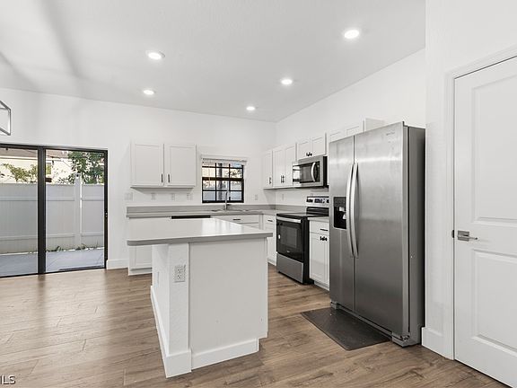 3rd image of 1131 SW 7th Ave