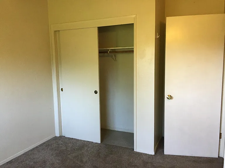 Closet in bedroom 1